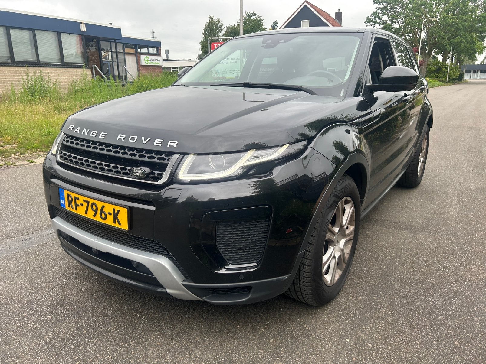 Land Rover Range Rover Evoque 2.0 TD4 4WD AUT 2017 Zwart, Automaat, 2000 kg, 179 pk, Zwart