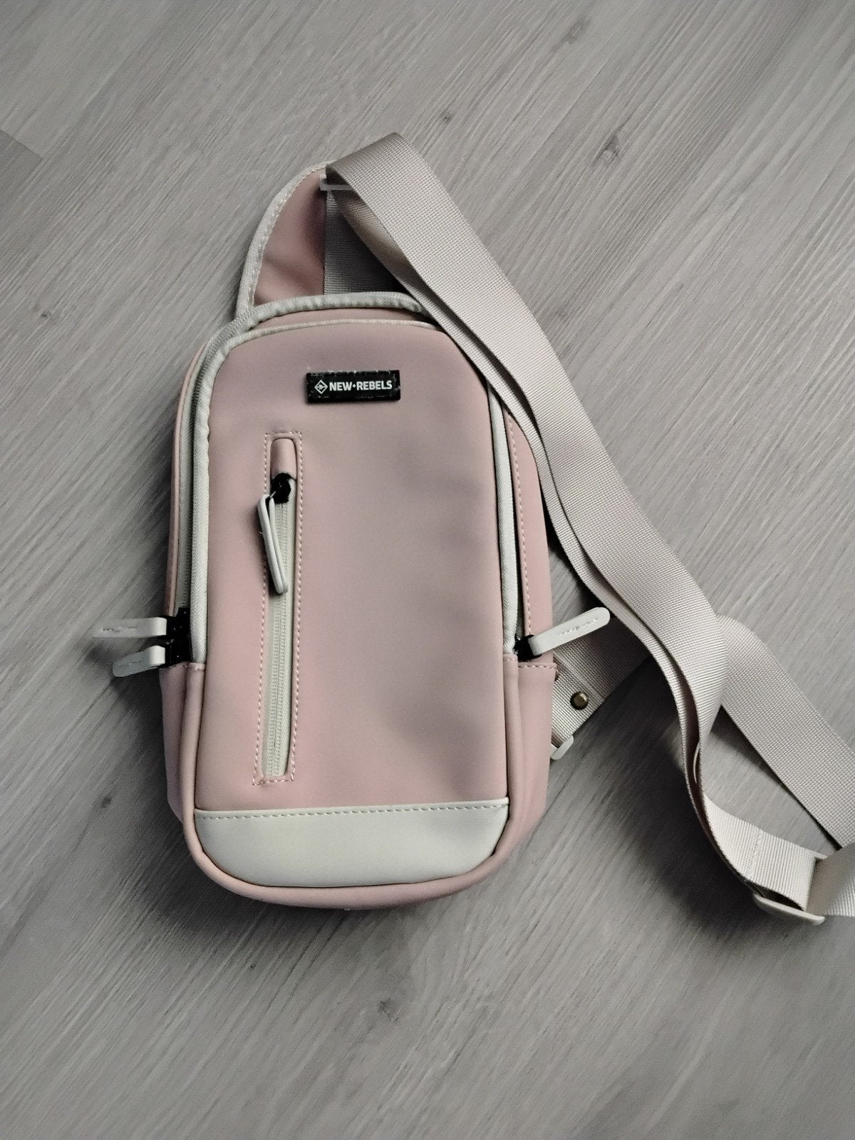 Diverse tassen: crossbody en rugtassen - Nieuwstaat, Ophalen, Zo goed als nieuw, Overige kleuren, Overige typen