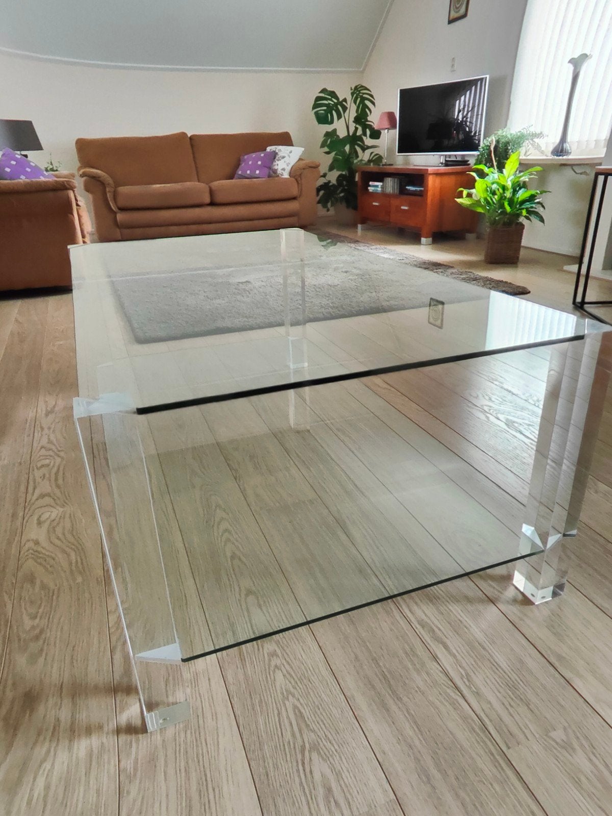 Prachtige glazen salontafel met plexiglas poten. Nette staat, Ophalen, 100 tot 150 cm, 50 tot 100 cm, Zo goed als nieuw