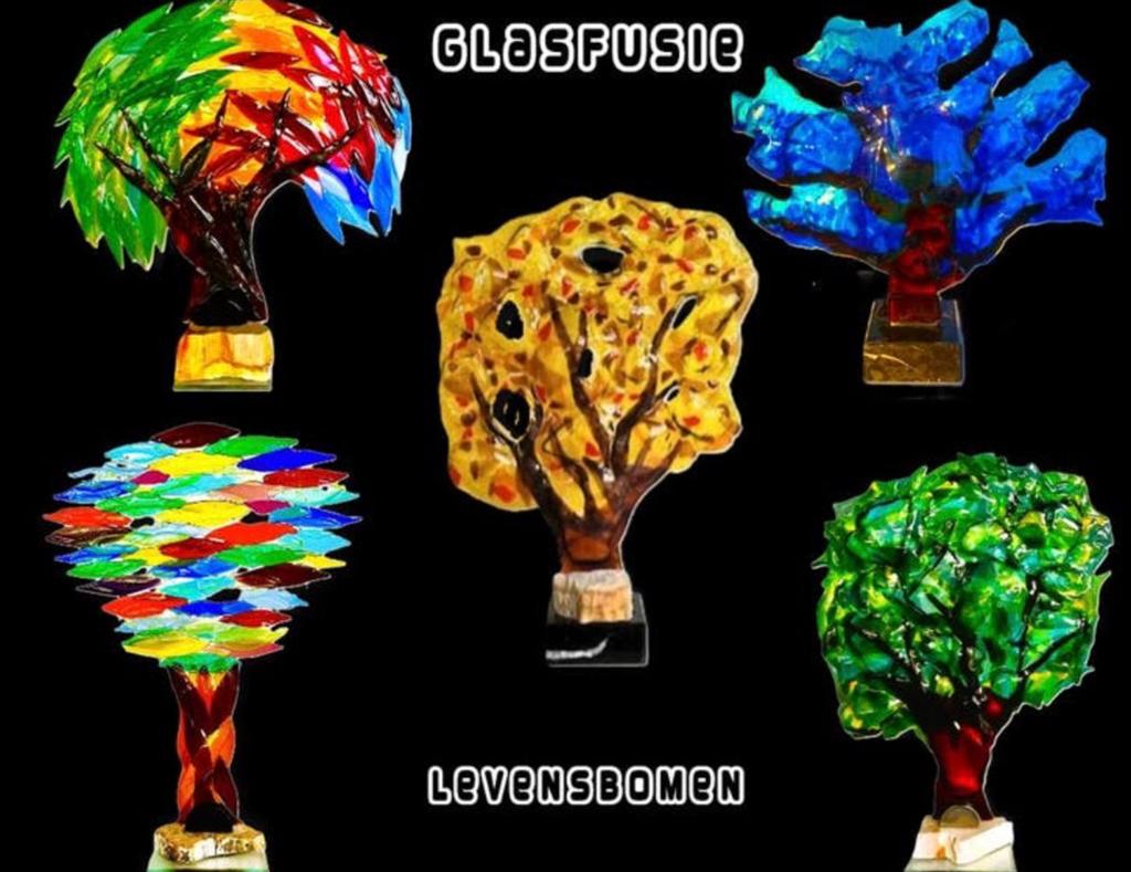 Glasfusie, glaskunst, levensbomen, Ophalen