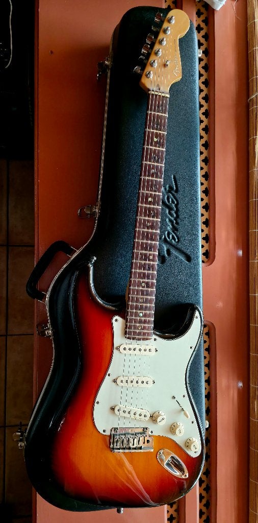 Fender Stratocaster Deluxe 2001 USA, Muziek en Instrumenten, Ophalen, Zo goed als nieuw, Solid body, Fender