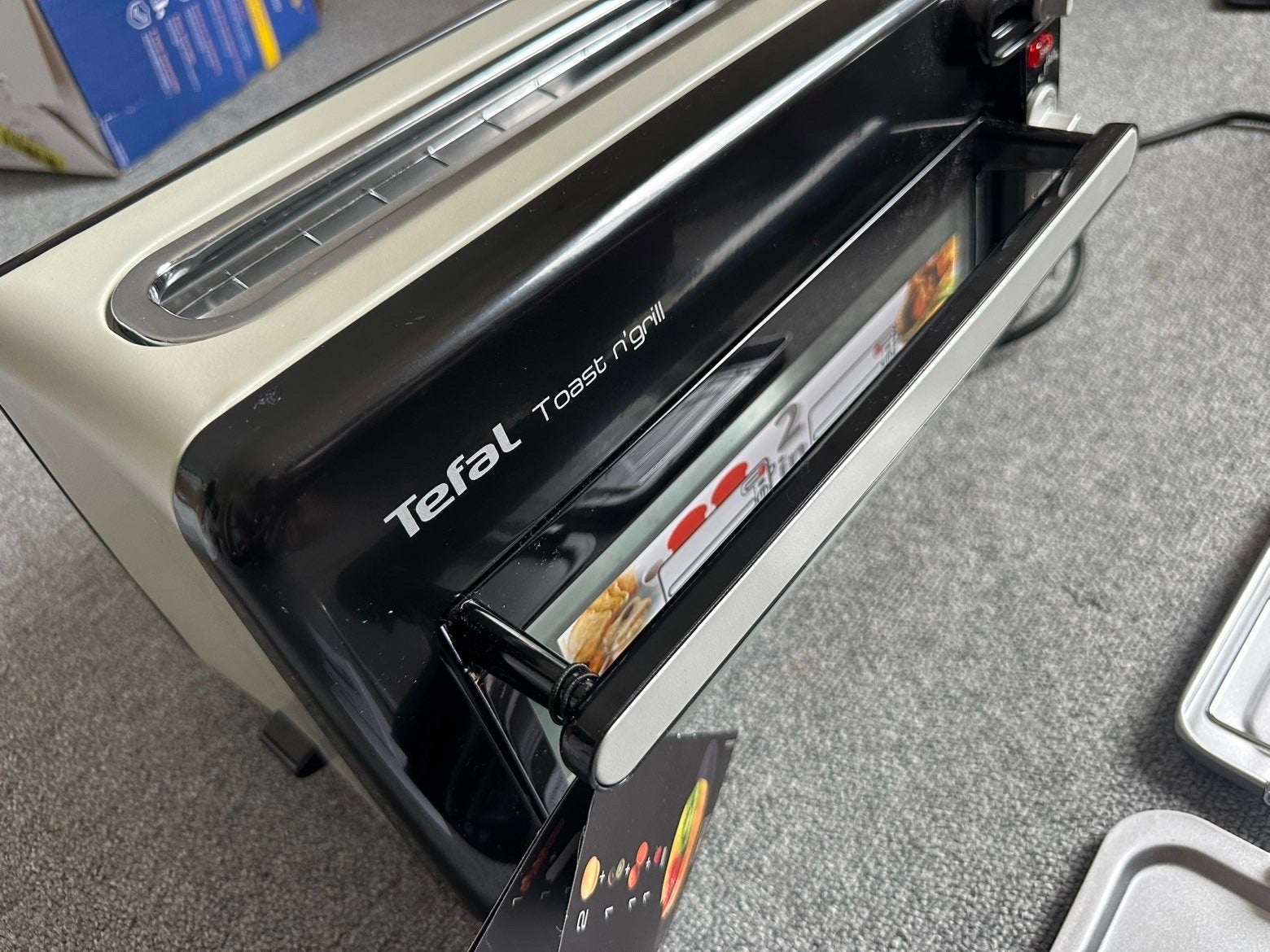 Tefal Toast n' Grill 2-in-1 broodrooster en grill, Ophalen of Verzenden, Zo goed als nieuw