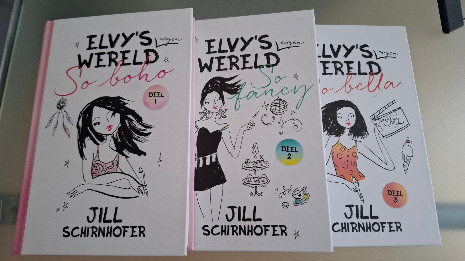 Elvy's Eigen Wereld - Complete Serie (3 Boeken), Ophalen of Verzenden, Zo goed als nieuw, Jill Schirnhofer