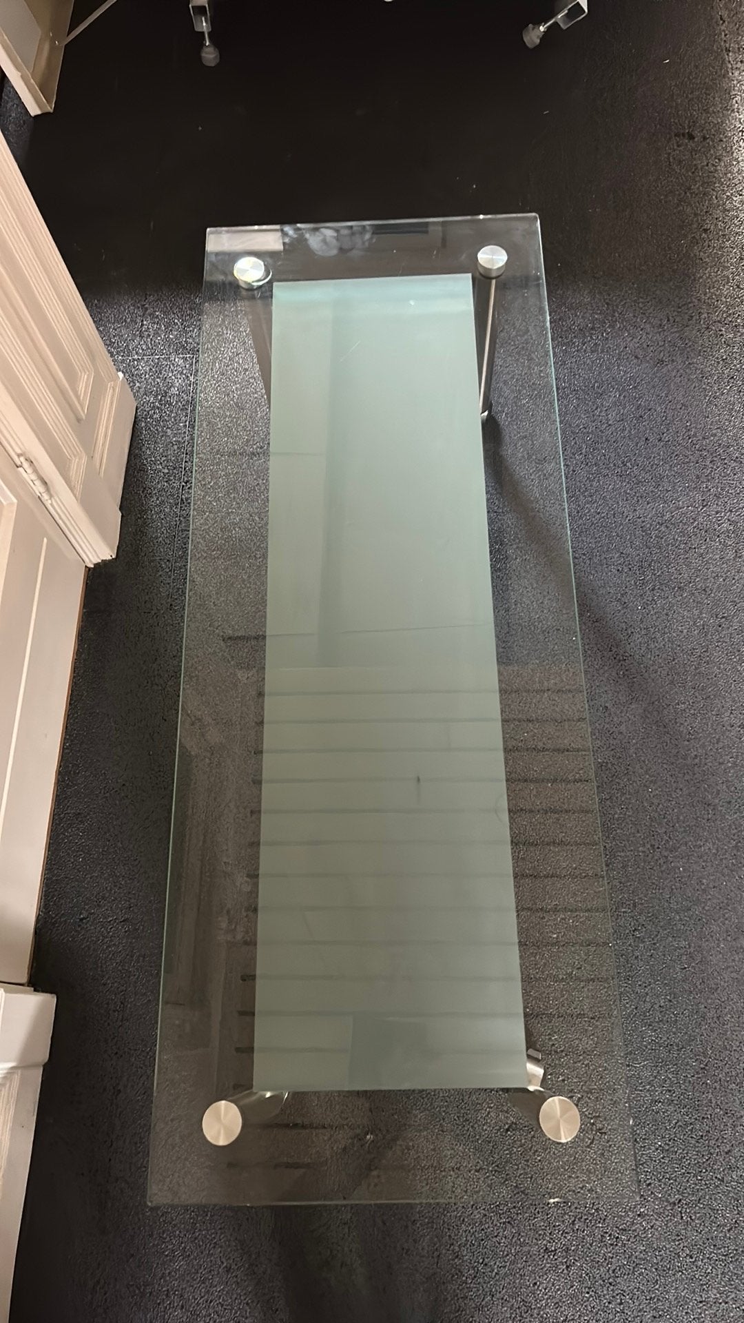 Glazen salontafel met wieltjes - 125x48x42 cm, Huis en Inrichting, Tafels | Salontafels, Ophalen, Minder dan 50 cm, Gebruikt, 100 tot 150 cm