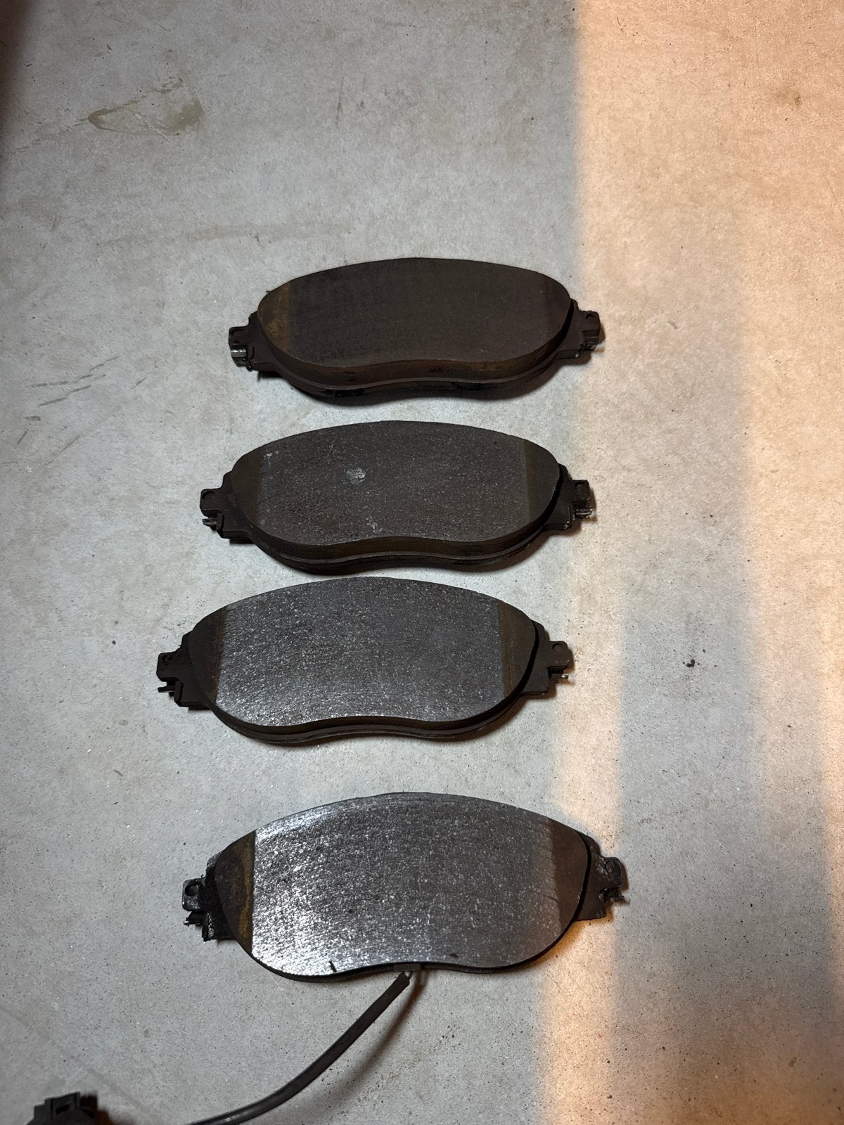 Weinig gebruikte set P85144C brembo remblokken voorzijde, Auto-onderdelen, Remmen en Aandrijving, Ophalen of Verzenden, Gebruikt