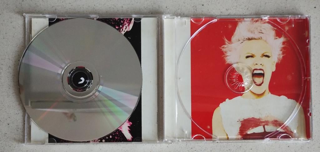 CD PINK the Truth about Love, Ophalen of Verzenden, 2000 - 2009, Zo goed als nieuw