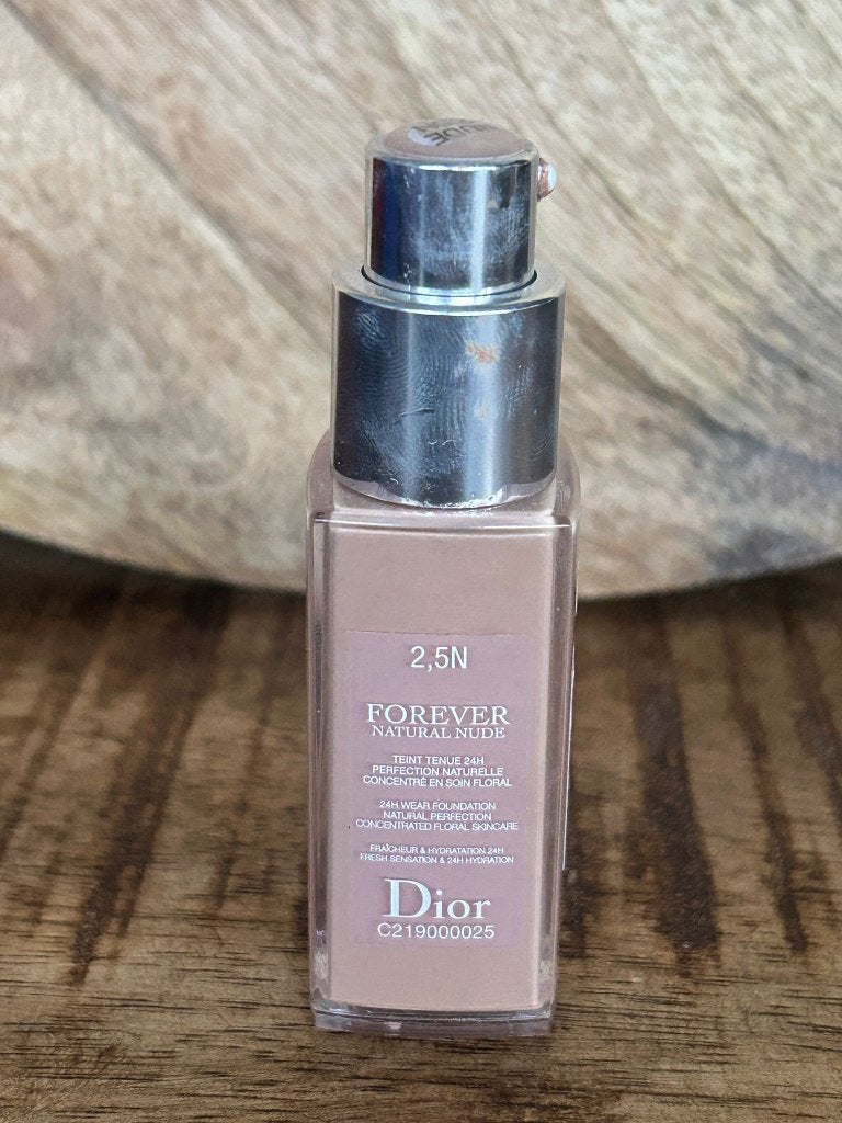Dior Forever Natural Nude Foundation 2,5N, Gebruikt, Gehele gezicht, Beige, Ophalen of Verzenden
