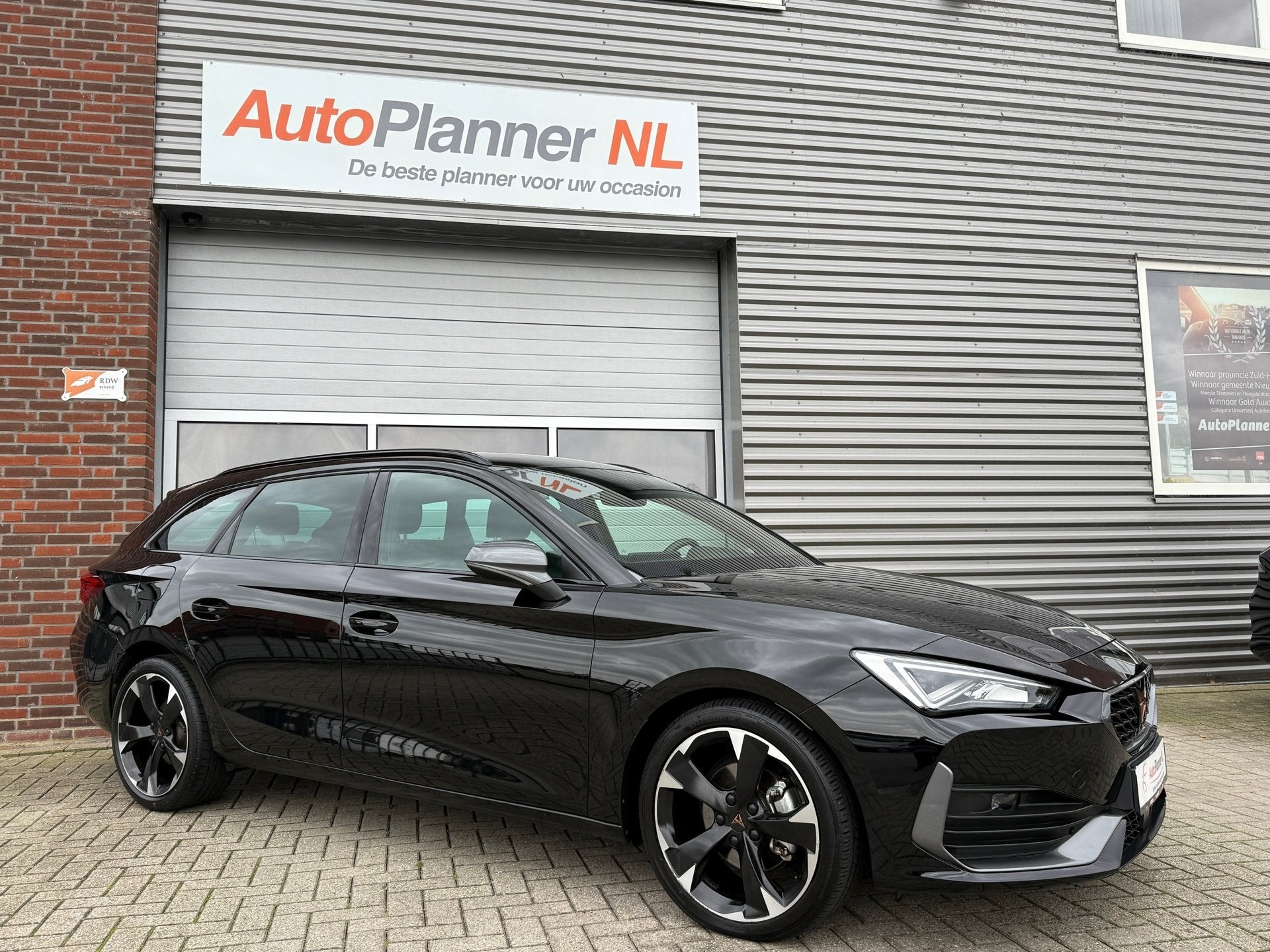 Cupra Leon Sportstourer 1.5 eTSI! Incl. Btw! Sfeer! Virtual!, Auto's, Zwart, 4 cilinders, 150 pk, Leon