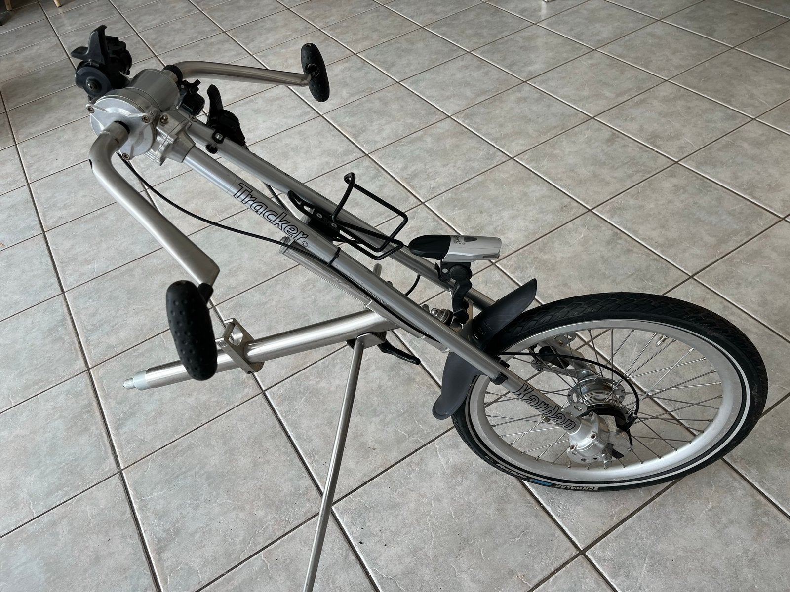Tracker Kardan handbike met complete aankoppelset, Ophalen of Verzenden, Gebruikt, Schijfrem