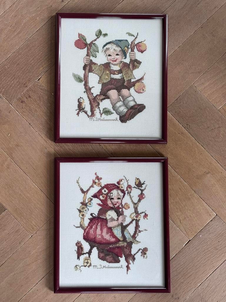 Vintage schilderijen borduurwerk Hummel Appelboom, Ophalen of Verzenden