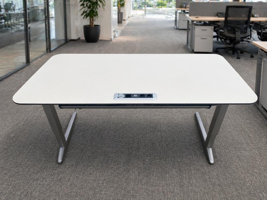 Ahrend elektrische bureau’s - 180x80 - 160x90, Ophalen, Zo goed als nieuw, Modern, Kunststof