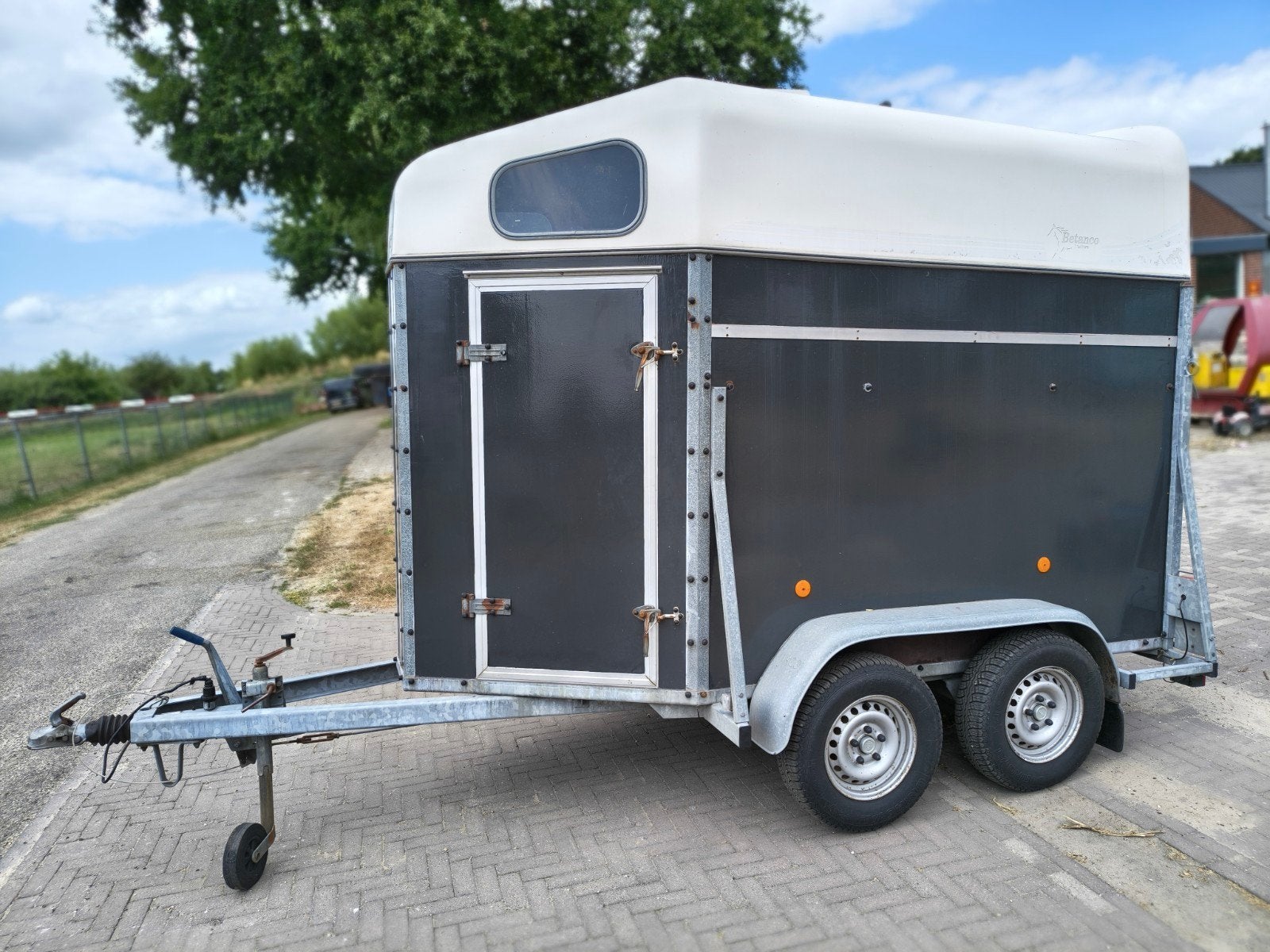 Waco 1,5 paardstrailer, Ophalen, Gebruikt, Hout, 1½-paards trailer