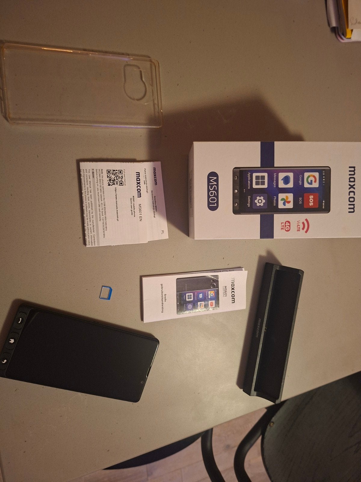 Maxcom Seniorentelefoon NIEUW en Krasvrij, Postzegels en Munten, Ophalen of Verzenden, Buitenland