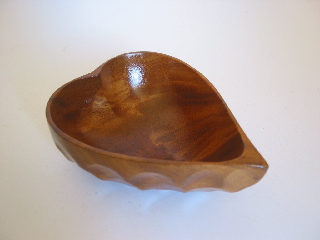 Vintage teakhouten snackschaaltje hart geschulpt hout, Gebruikt, Overige merken, Overige typen, Ophalen of Verzenden