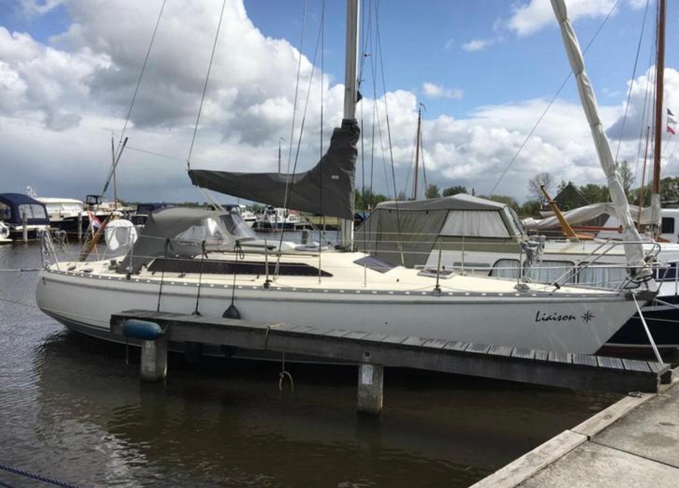 Zeiljacht Jeanneau Attalia 32, diepg. 110 á 200cm ophaalbaar, Watersport en Boten, Ophalen, Gebruikt, Binnenboordmotor, Diesel