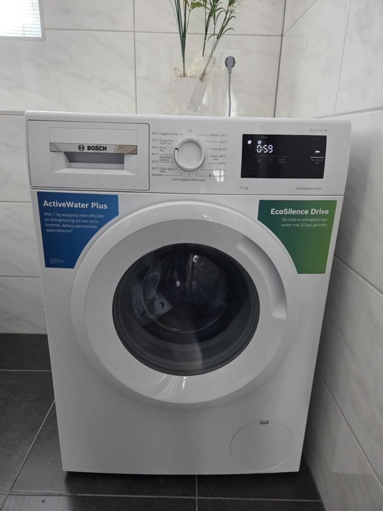 Wasmachine Bosch z.g.a.n., Ophalen, Zo goed als nieuw, 1200 tot 1600 toeren