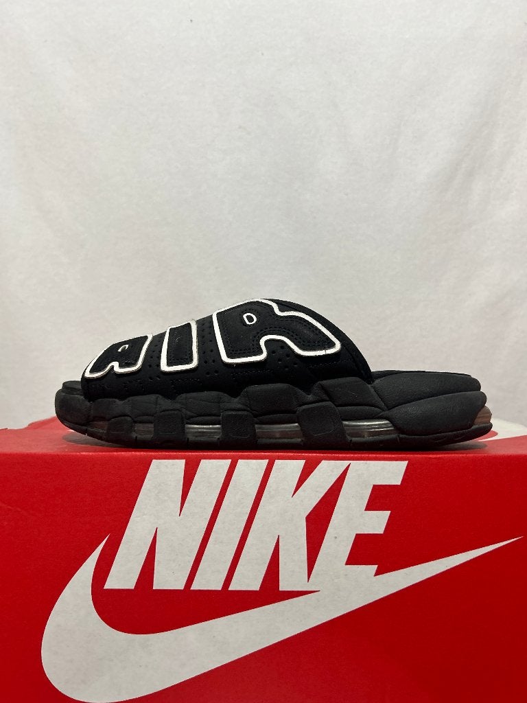 ALS NIEUW! Maat 41 - Nike Air More Uptempo Slide Black Grey, Slippers, Verzenden, Zwart, Nike