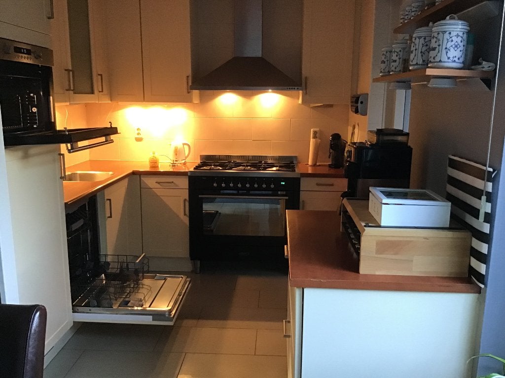 complete keuken, hoekopstelling, met apparatuur, Ophalen, Gebruikt, Hoekkeuken, Kunststof