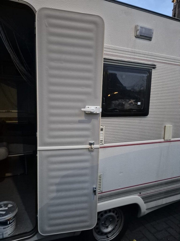 Caravan, Caravans en Kamperen, Caravans, Particulier, tot en met 4, Treinzit, Dethleffs, Omvormbare zithoek, 5 tot 6 meter, Disselslot