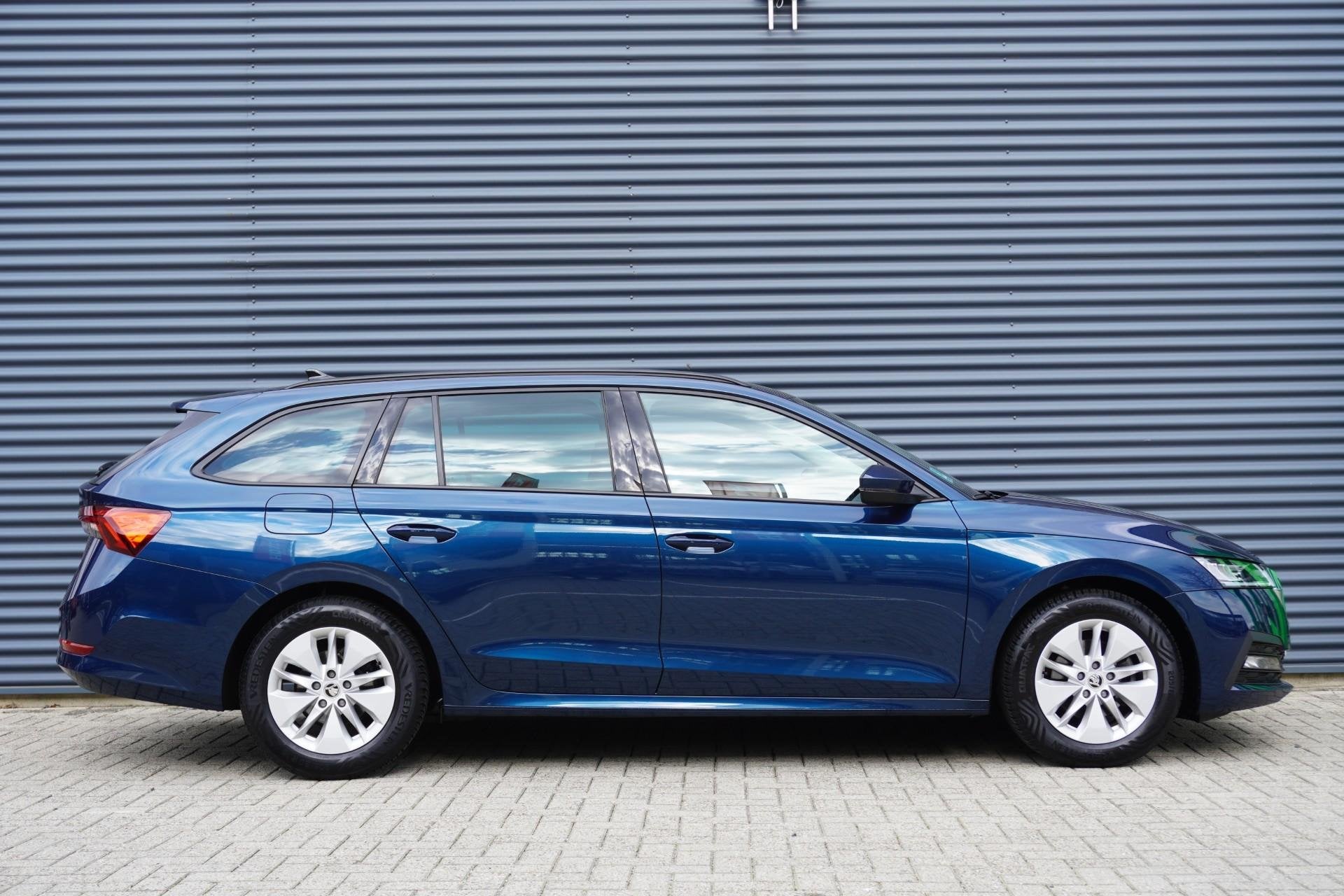 Skoda Octavia Combi 1.0 TSI 110pk Ambition | Navigatie | Sma, Voorwielaandrijving, 12 maanden, Stof, Gebruikt