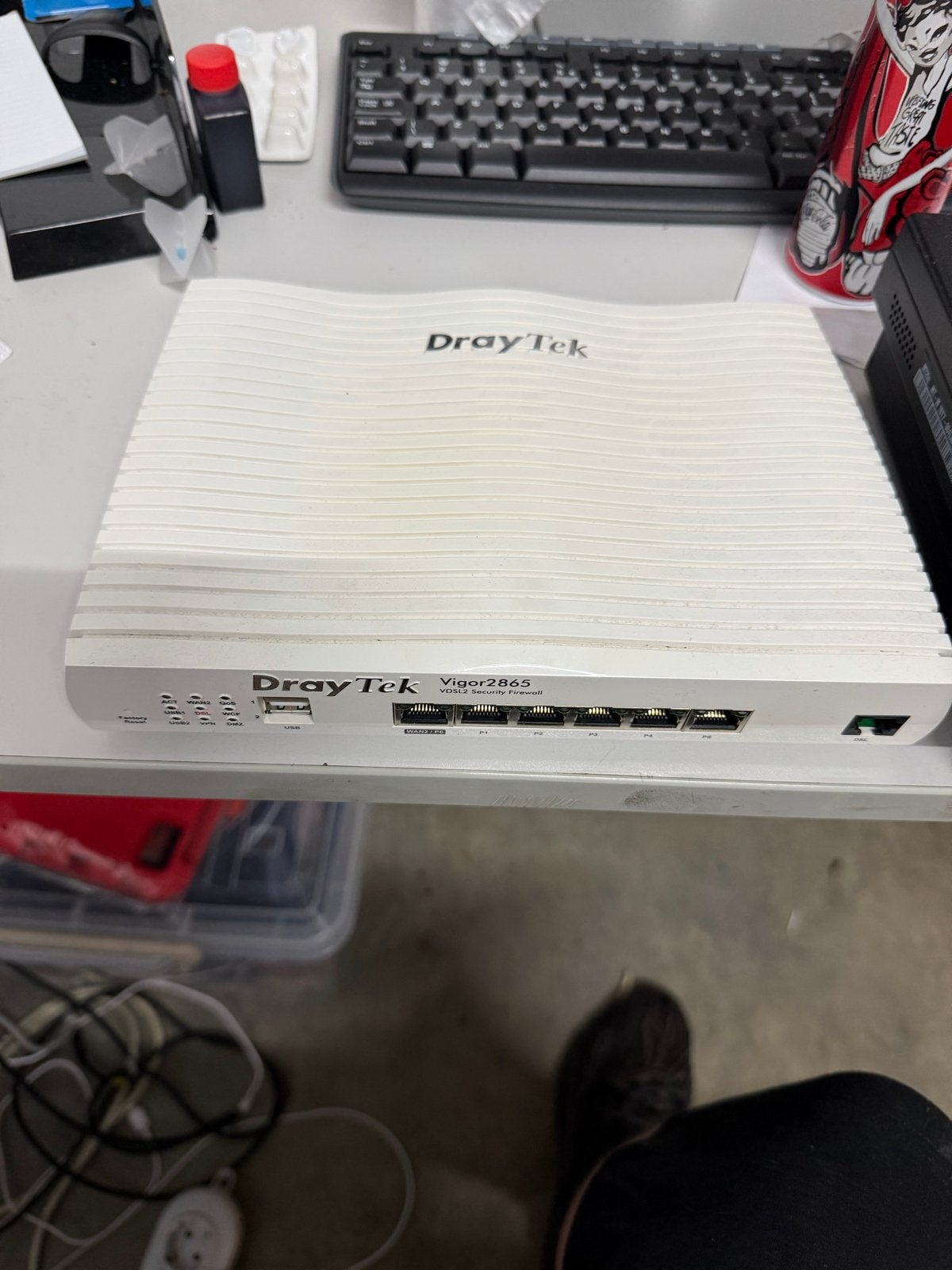 DrayTek Vigor2865 VDSL2 Security Firewall Router, Computers en Software, Ophalen of Verzenden, Gebruikt, Router met modem