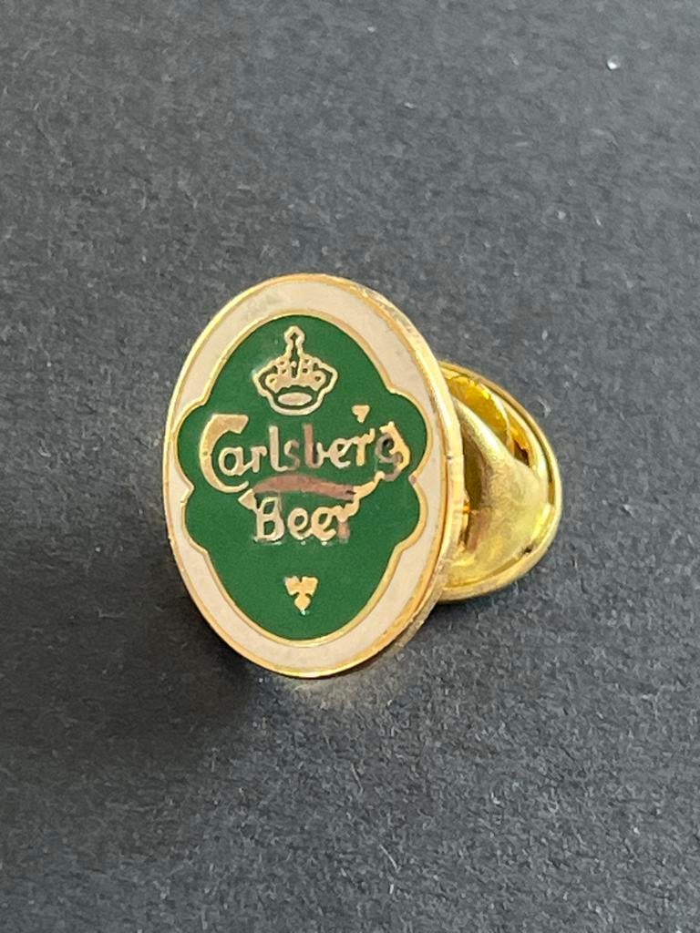 Vintage Carlsberg Beer bier Pin - Verzamelaarsitem, Gebruikt, Carlsberg, Ophalen of Verzenden, Nvt