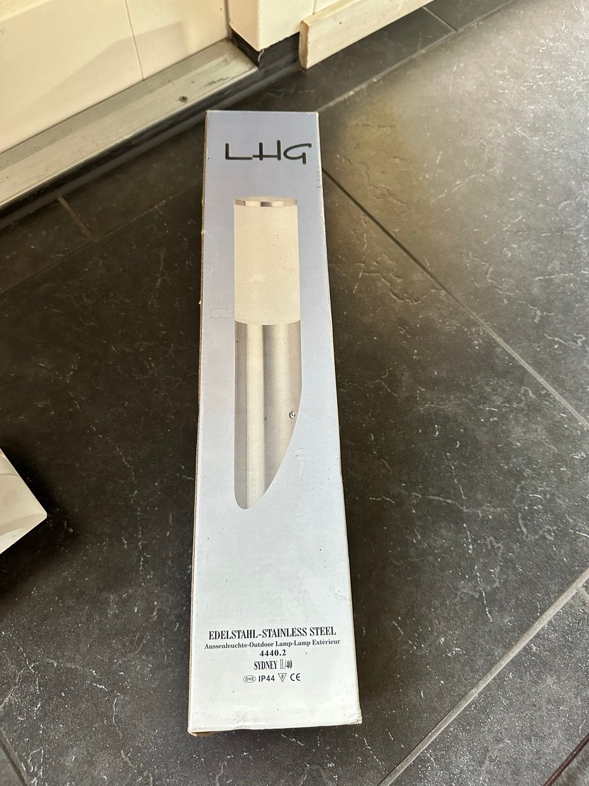 LHG Sydney RVS Buitenlamp - IP44 - Nieuw in doos, Ophalen, Minder dan 50 watt, Overige typen, Nieuw
