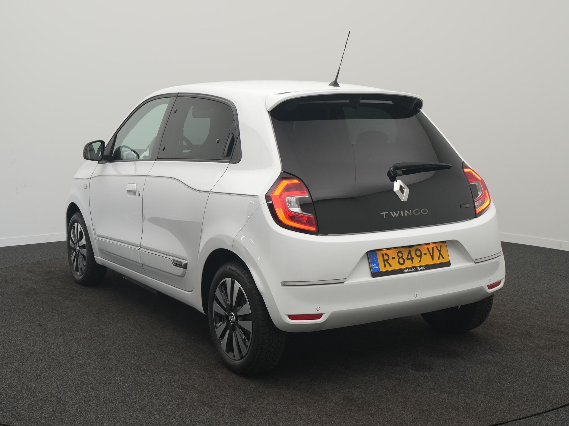 Renault Twingo Z.E. R80 E-Tech Techno 22 kWh - Volledig elek, Automaat, 12 maanden, 22 kWh, Wit