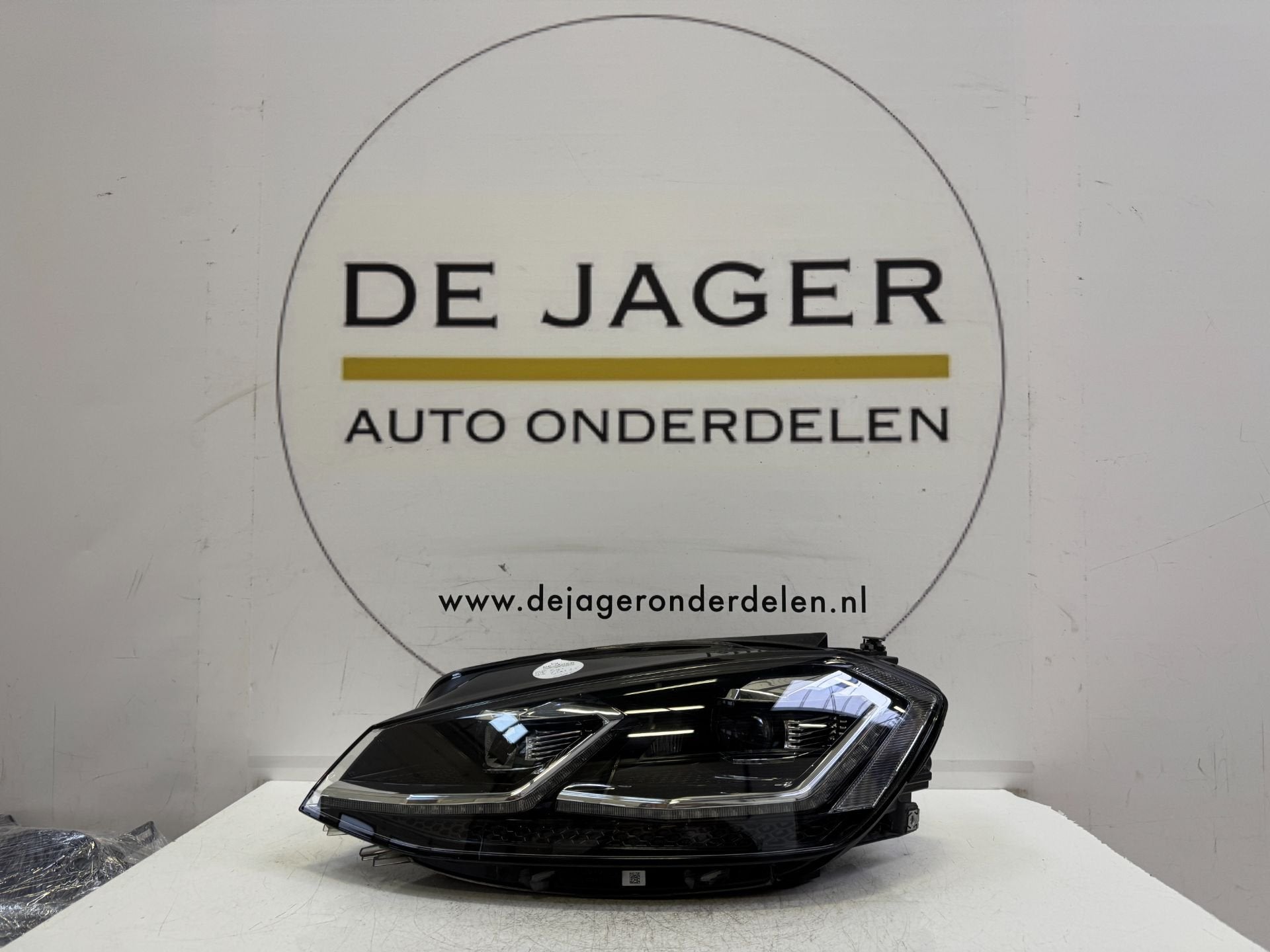 VW GOLF 7 7.5 FACELIFT VOL LED KOPLAMP 5G1941035C LINKS, Auto-onderdelen, Verlichting, Gebruikt, Volkswagen, Volkswagen AG, Berliner Ring 2
38440  Wolfsburg, DE