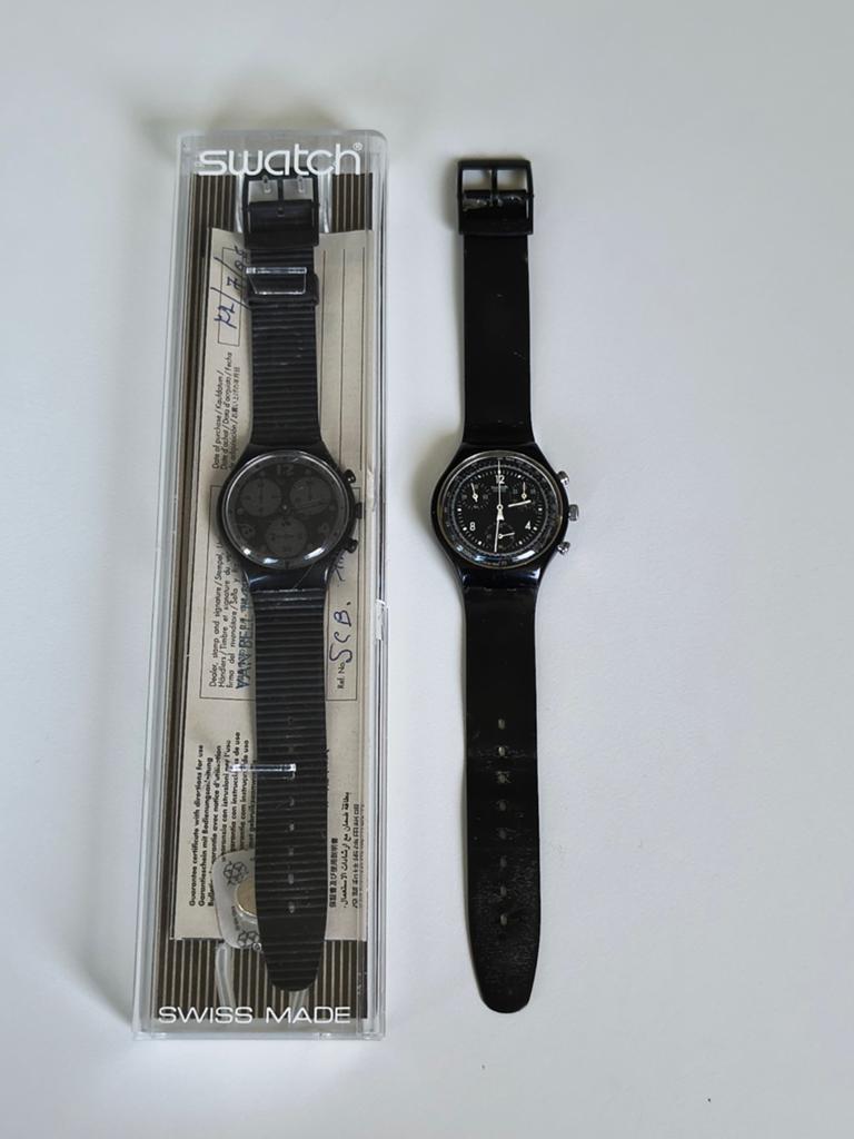 2 x Swatch horloge Pure Black/Moon Shadow 1993-94, Ophalen, Kunststof, Gebruikt, Polshorloge