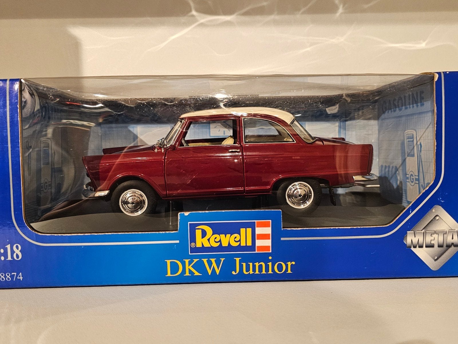Revell DKW Junior Rood 1:18, Ophalen of Verzenden, Zo goed als nieuw