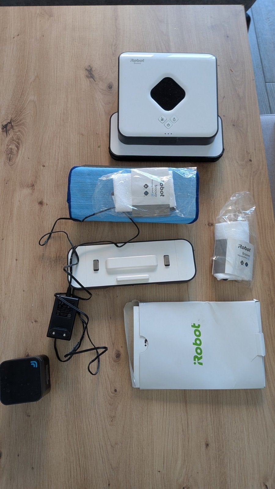iRobot Braava jet m6 robot dweil – Zo goed als nieuw, Witgoed en Apparatuur, Ophalen, IRobot, Bedienbaar via app, Zo goed als nieuw