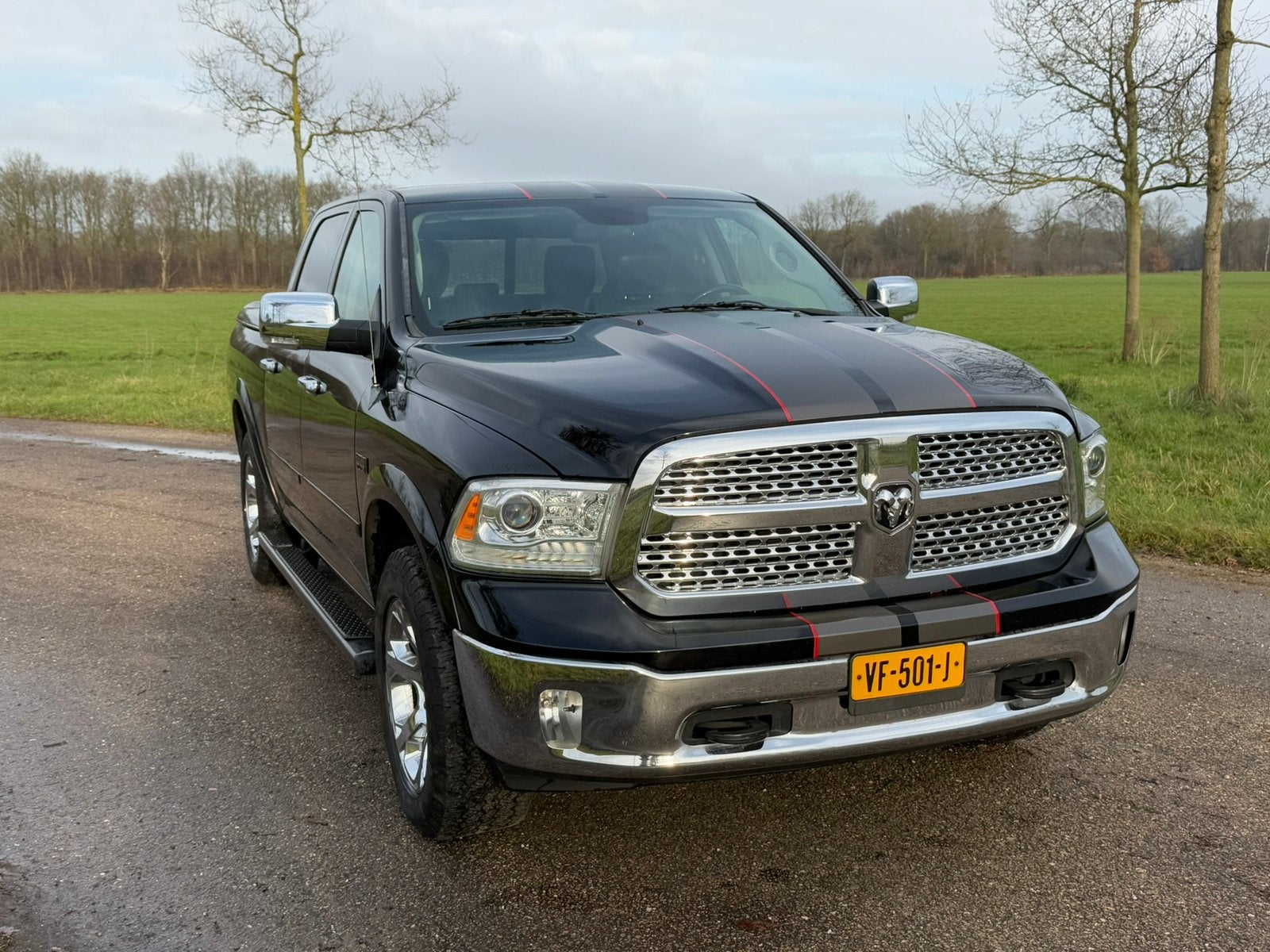 Dodge RAM laramie 2013, Automaat, 450 kg, 5654 cc, Zwart