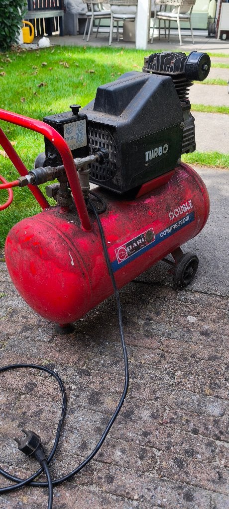 Luchtcompressor, Ophalen, Gebruikt, 6 tot 10 bar, 25 tot 100 liter
