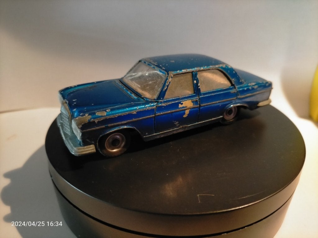 Dinky toys mercedes 250 se, Ophalen of Verzenden, Gebruikt, Bus of Vrachtwagen, Dinky Toys