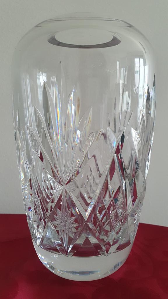 Vaas van kristal, Ophalen of Verzenden, Overige kleuren, Glas, Minder dan 50 cm