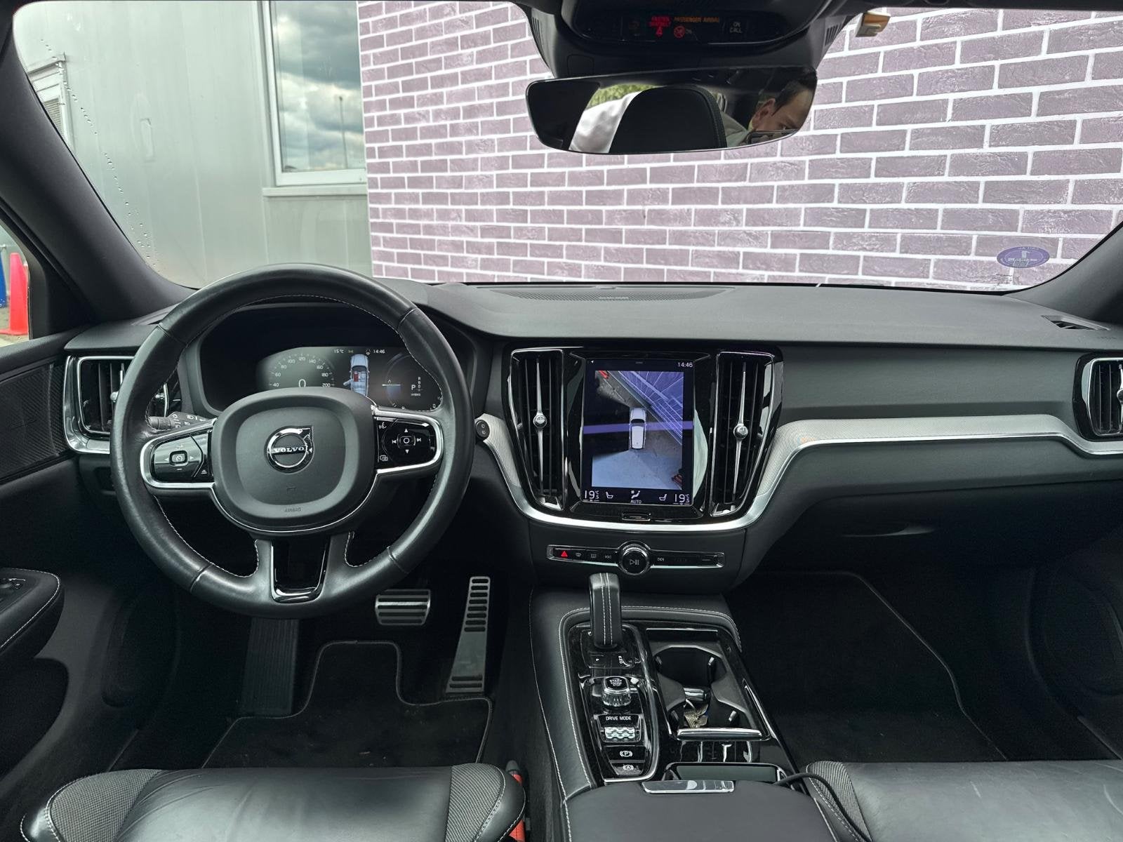 Volvo V60 2.0 T6 Recharge AWD R-Design | Trekhaak | Plug-in, 12 maanden, Gebruikt, Euro 6, 4 cilinders