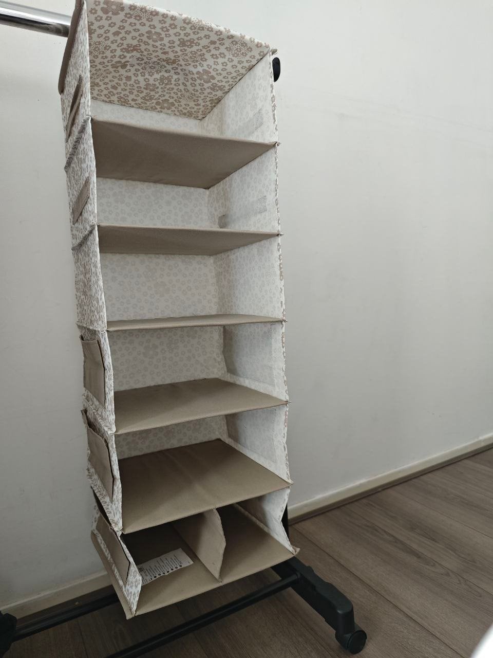 Opvouwbaar hangrek voor kledingkast - Bloemenprint, Modern, functioneel, Ophalen of Verzenden, Zo goed als nieuw, Met plank(en)