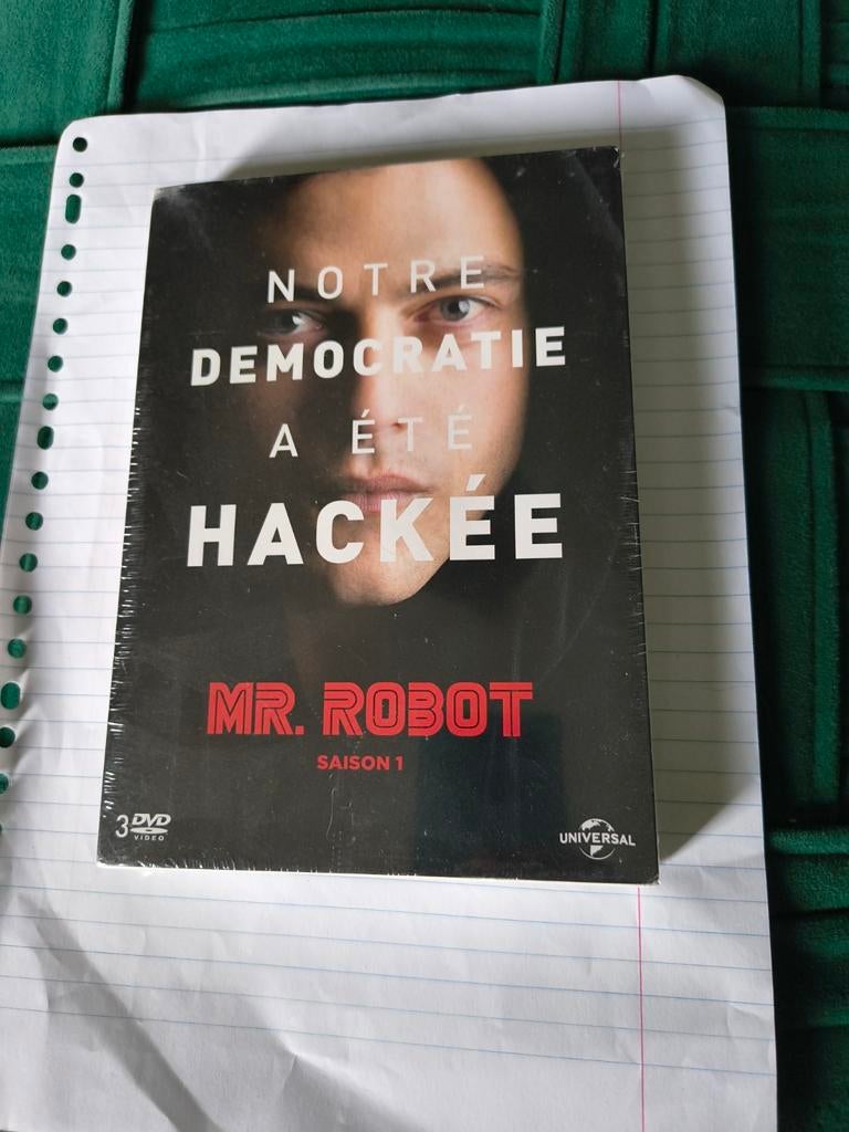 Mr.Robot seizoen 1 geseald NL getiteld, Cd's en Dvd's, Alle leeftijden, Ophalen of Verzenden, Nieuw in verpakking, Tv-programma of Sketches