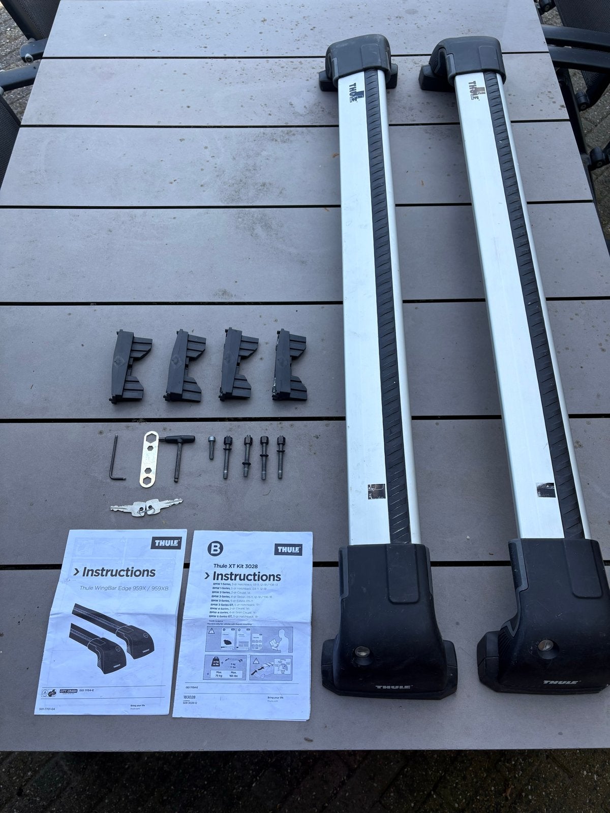 Thule WingBar Edge 959X en Thule Kit 3028 voor BMW laten, Auto diversen, Ophalen of Verzenden, Gebruikt