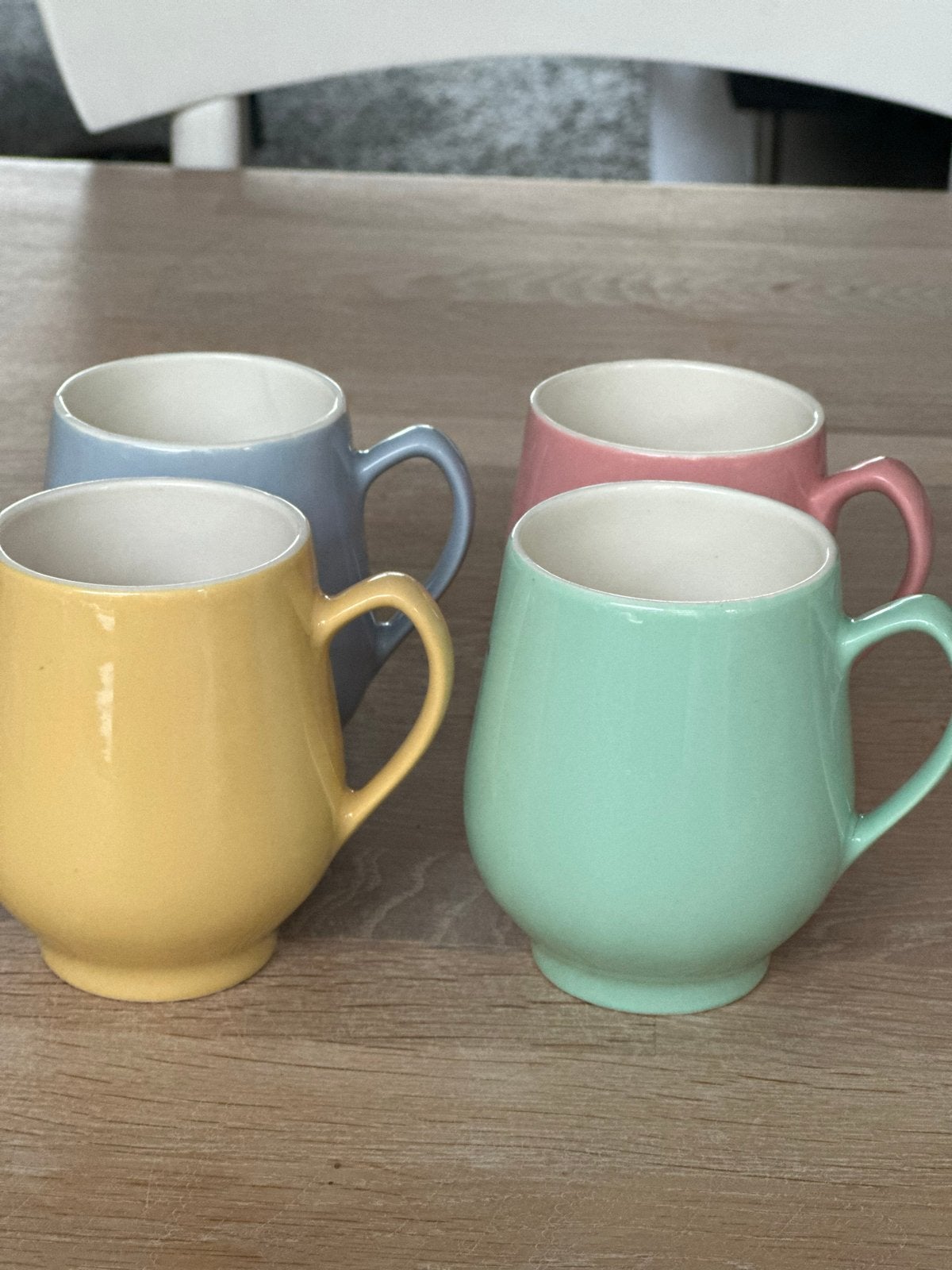 4 bolle buikjes pastel maastrichts aardewerk Petrus Regout, Antiek en Kunst, Ophalen of Verzenden