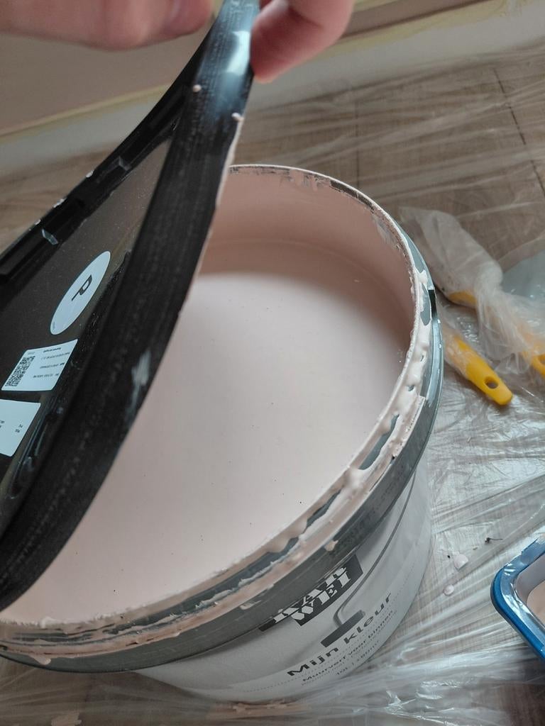 Karwei Muurverf Almond Pink - Zo goed als nieuw, Doe-het-zelf en Verbouw, Schildersmaterialen, Ophalen, Zo goed als nieuw, Overige typen