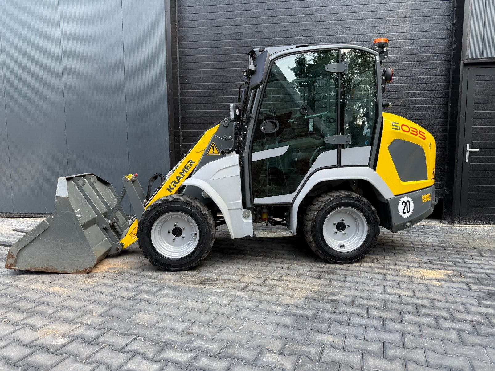 Schovel minischovel kramer 5035 bj 2024 uren 421 als nieuw, Zakelijke goederen, Ophalen, Wiellader of Shovel