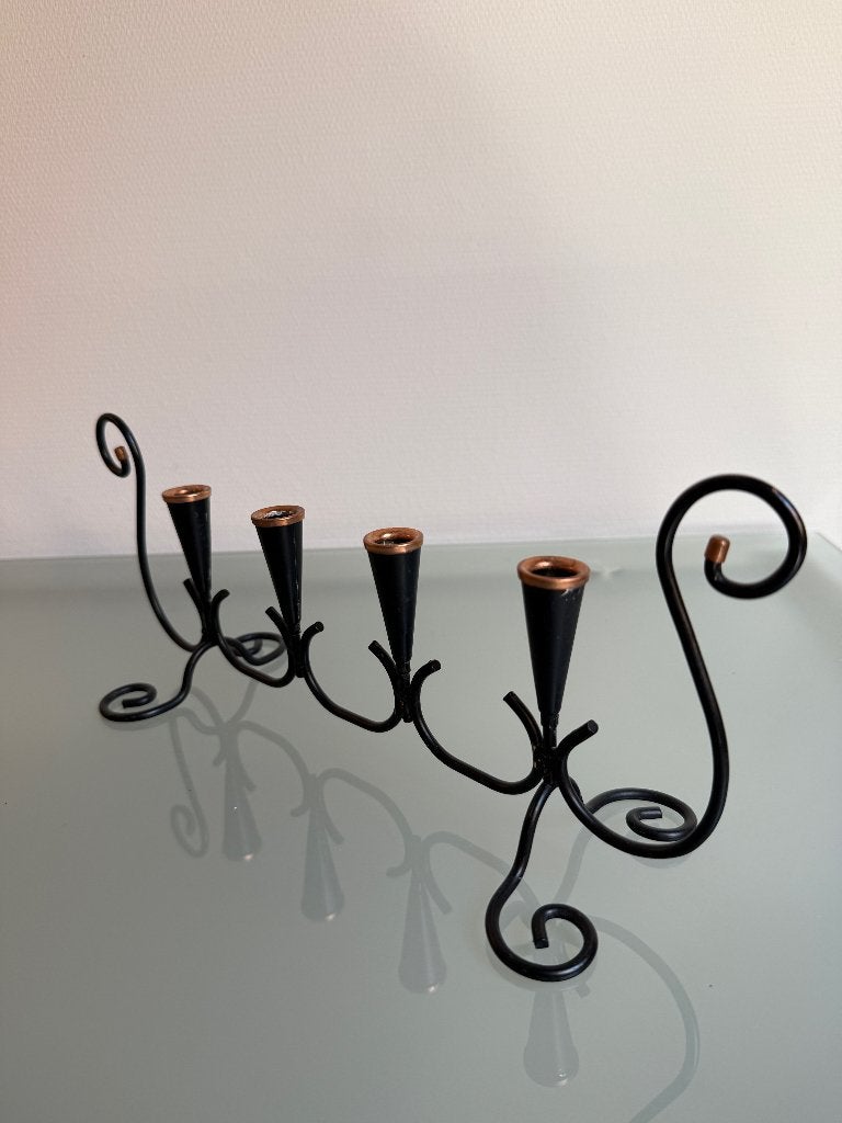 Vintage Zweedse zwart metalen kandelaar met koper accenten, Gebruikt, 12 cm, Zwart, Ophalen of Verzenden