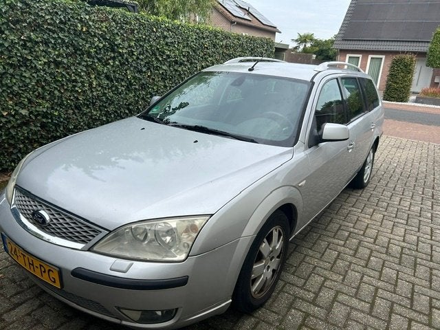 Ford Mondeo 2.0 16V 107KW Wagon AUT 2006 Grijs, Auto's, 145 pk, 730 kg, 1800 kg, 4 cilinders