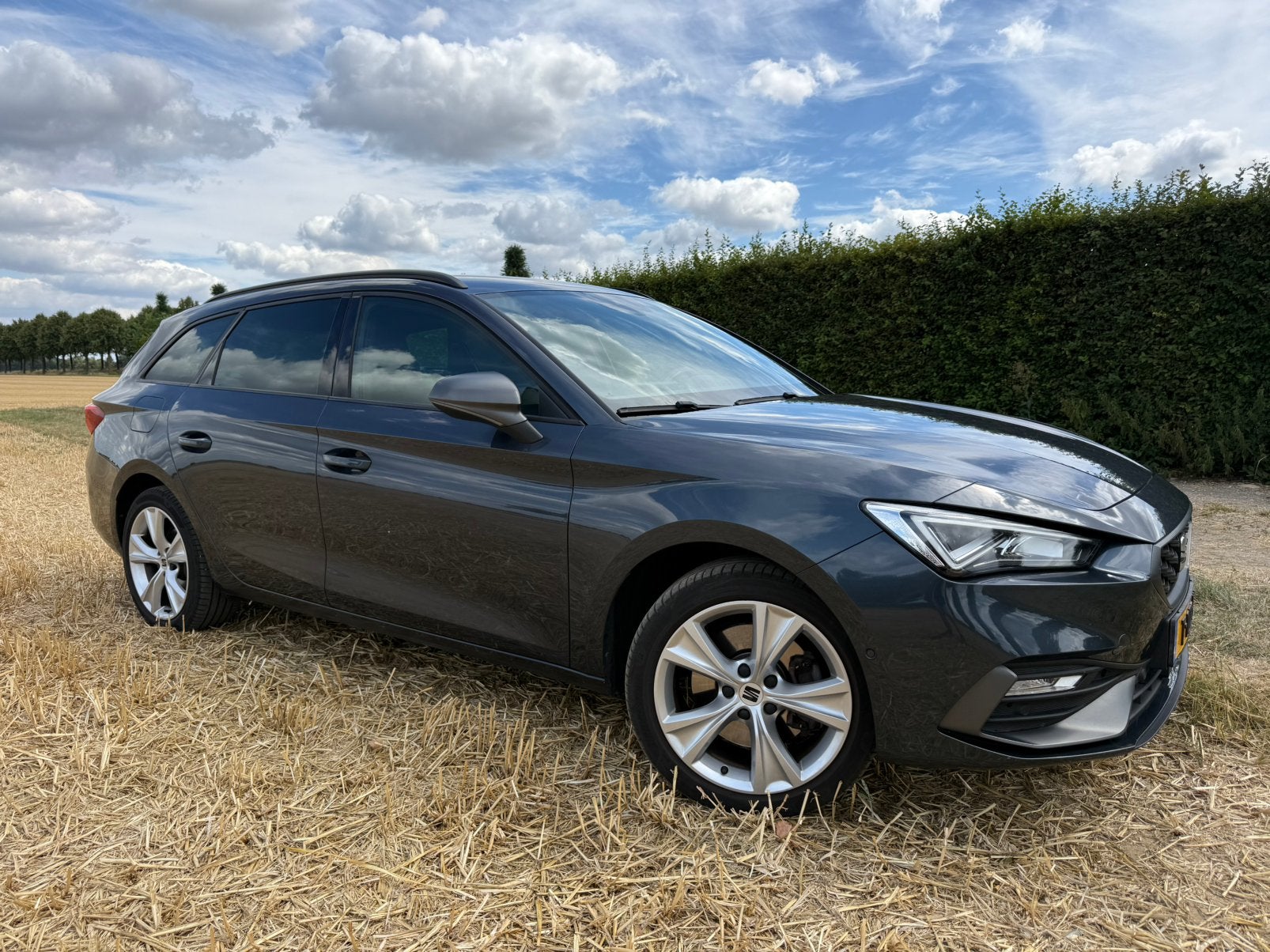 SEAT Leon Sportstourer FR 1.4 e-Hybrid 204PK, Automaat, Achterwielaandrijving, 4 cilinders, Parkeercamera