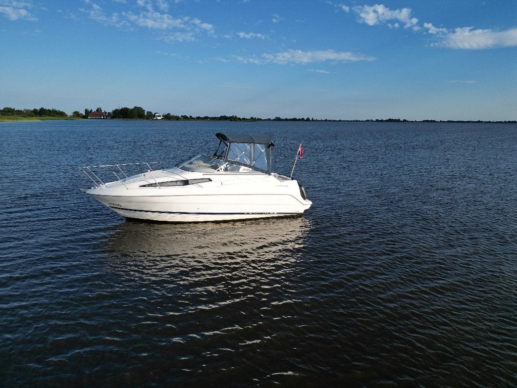 Te koop Bayliner 2355 Siera - Luxe uitvoering., Gebruikt, Binnenboordmotor, Polyester, 2 m