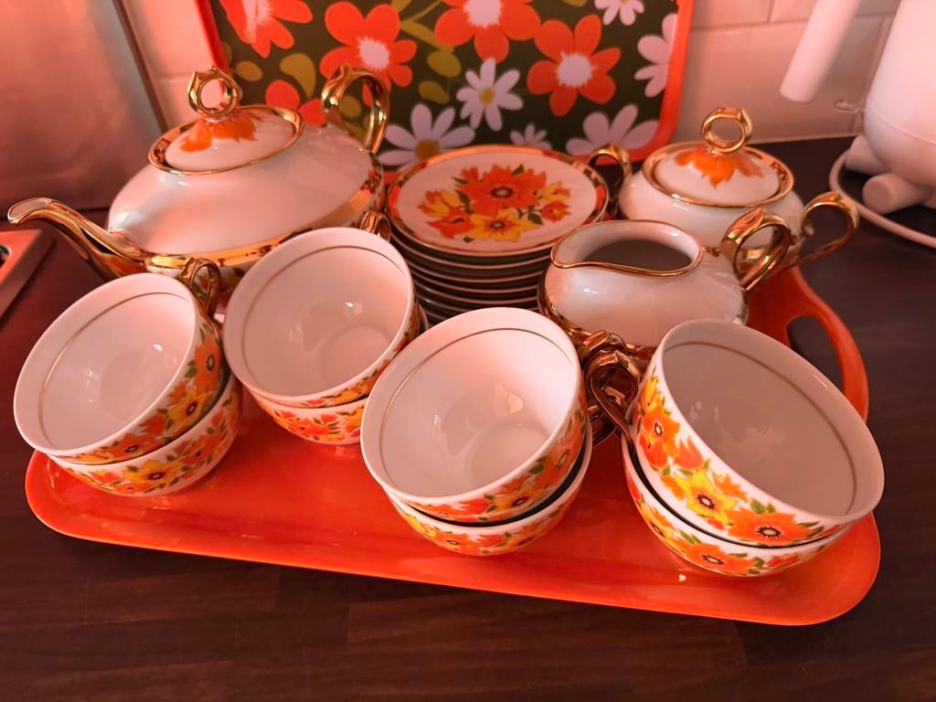 Retro Vintage Thee Servies compleet oranje groen geel goud, Ophalen