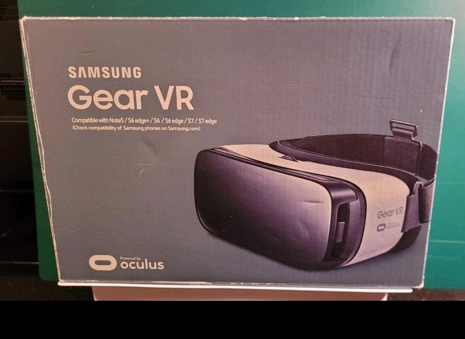 Nieuw in doos. Samsung Gear SM-, Ophalen of Verzenden, Telefoon