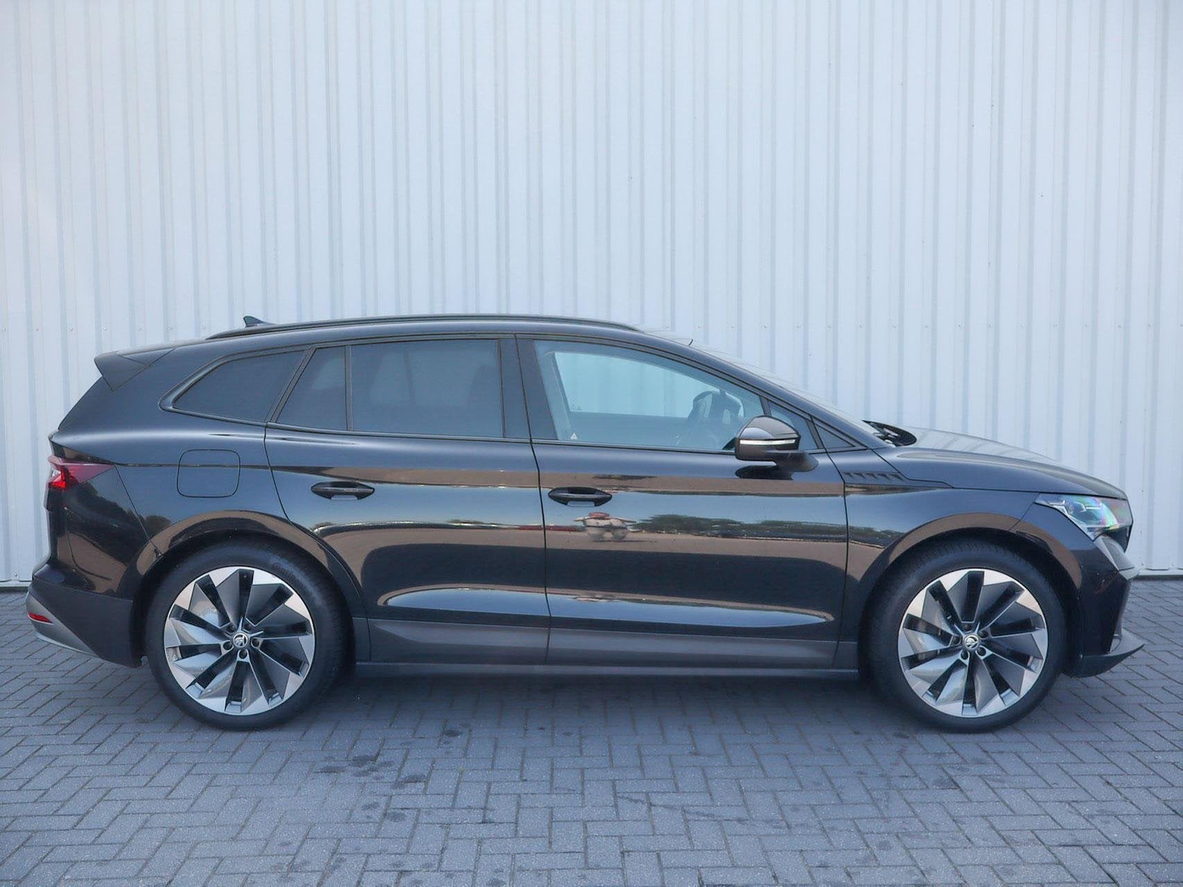 Skoda Enyaq 80 204pk First Edition | SoH 93% | Allseason Ban, Auto's, 12 maanden, Achterwielaandrijving, Gebruikt, Zwart